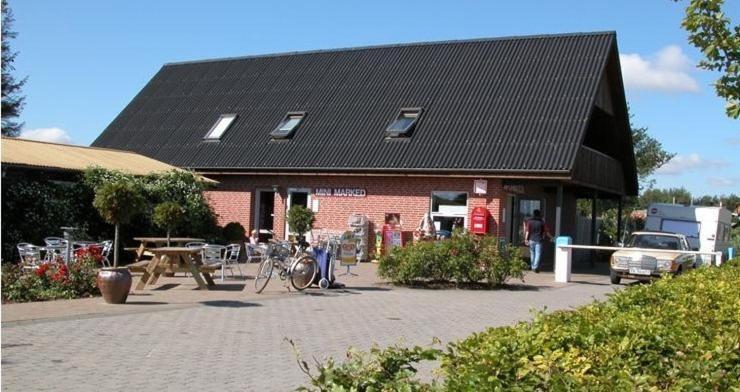 Vikaer Strand Camping & Cottages Diernæs المظهر الخارجي الصورة