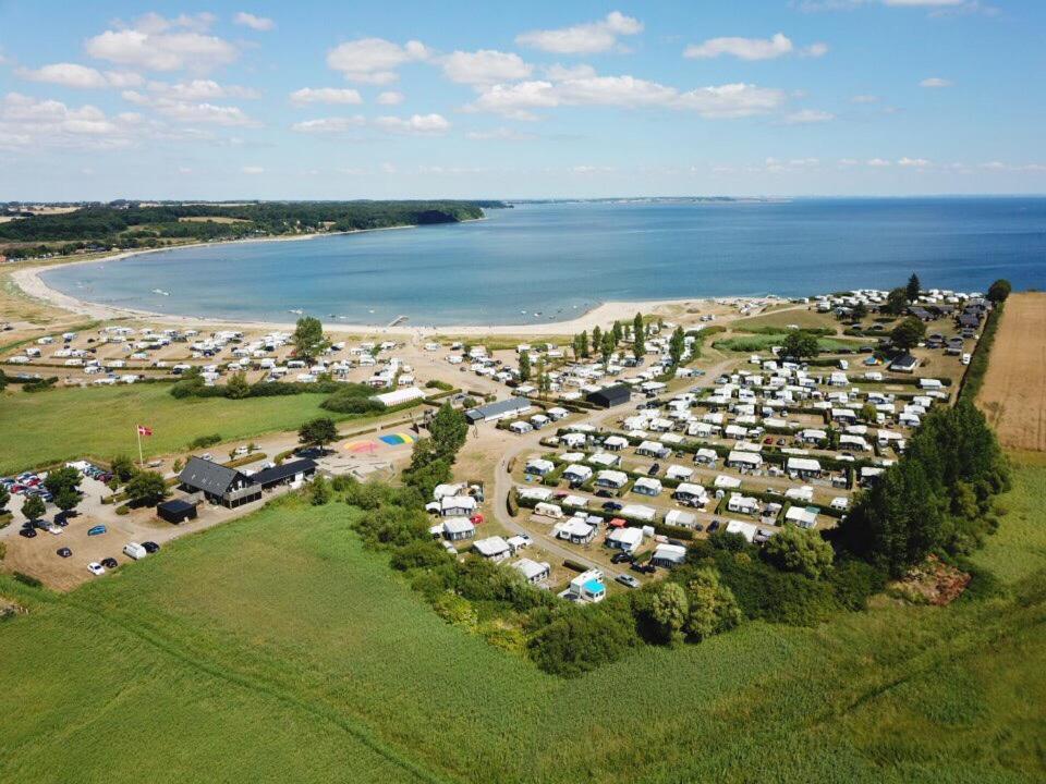 Vikaer Strand Camping & Cottages Diernæs المظهر الخارجي الصورة