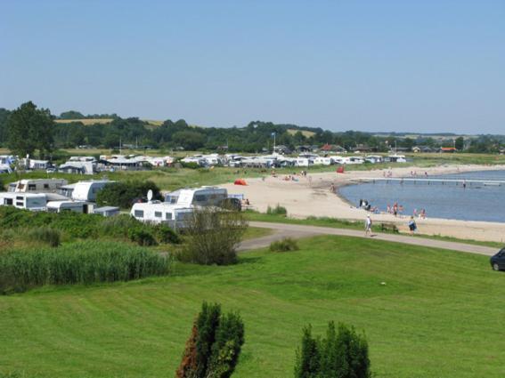Vikaer Strand Camping & Cottages Diernæs المظهر الخارجي الصورة